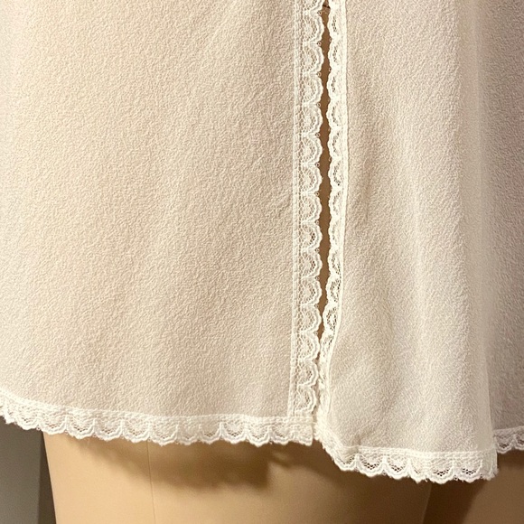 ❤️ VS Gorgeous White Slip/Lingerie - Picture 6 of 8